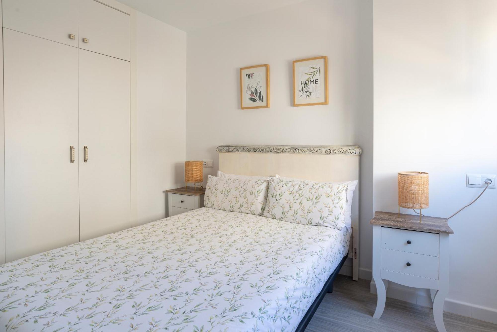 Coloma & Palo Beach By Ele Apartments Malaga Exterior photo